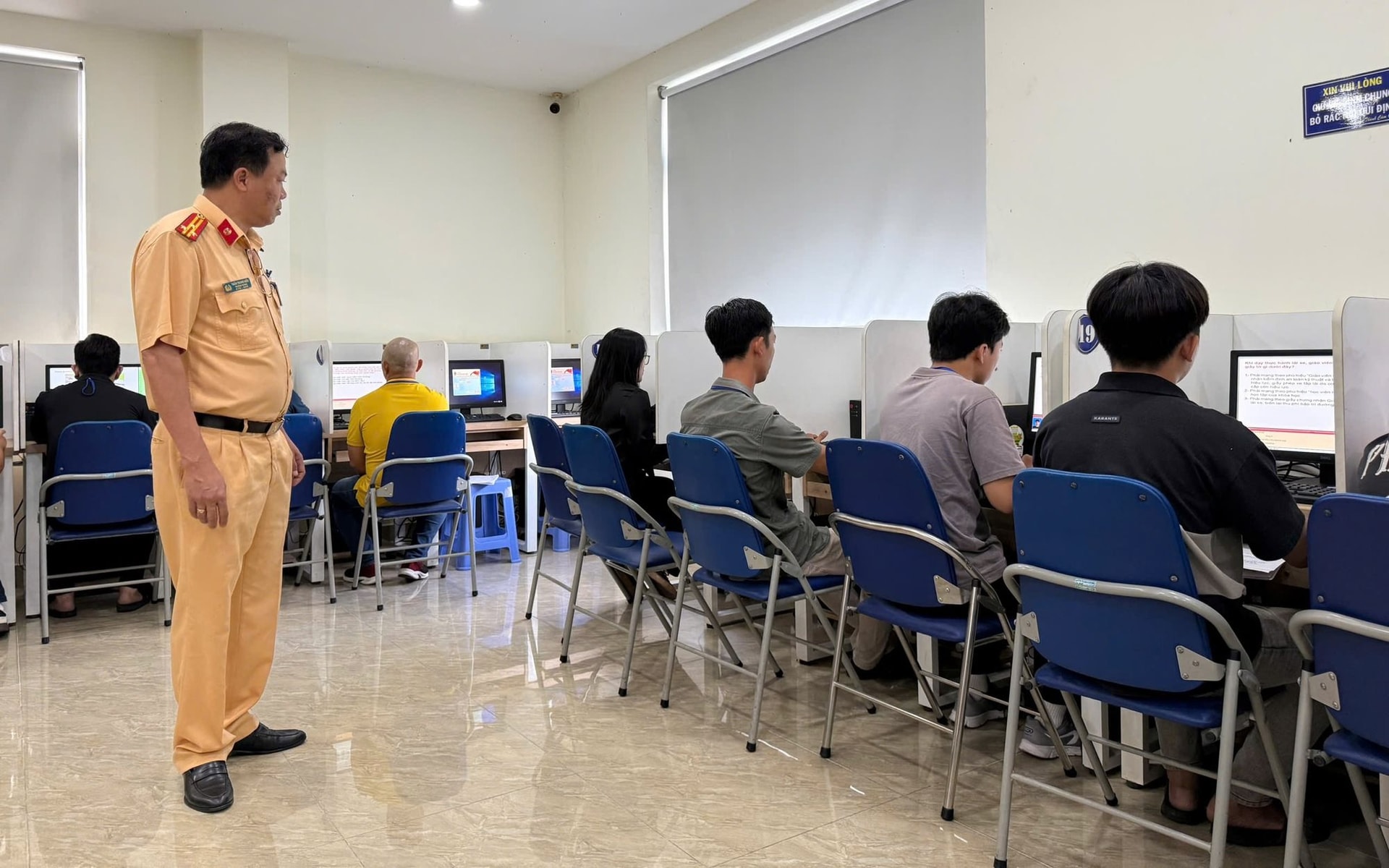 Từ th&aacute;ng 5 / 2026 , Quy định thi bằng l&aacute;i xe mới nhằm n&acirc;ng cao nhận thức an to&agrave;n giao th&ocirc;ng - Ảnh 1.