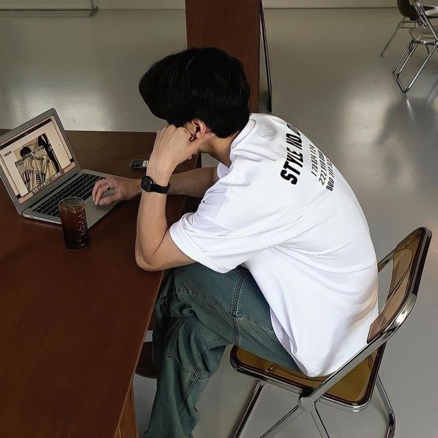 Khi thất nghiệp 2 th&aacute;ng: Ai mới thực sự &ldquo;c&oacute; tiền&rdquo;?- Ảnh 3.