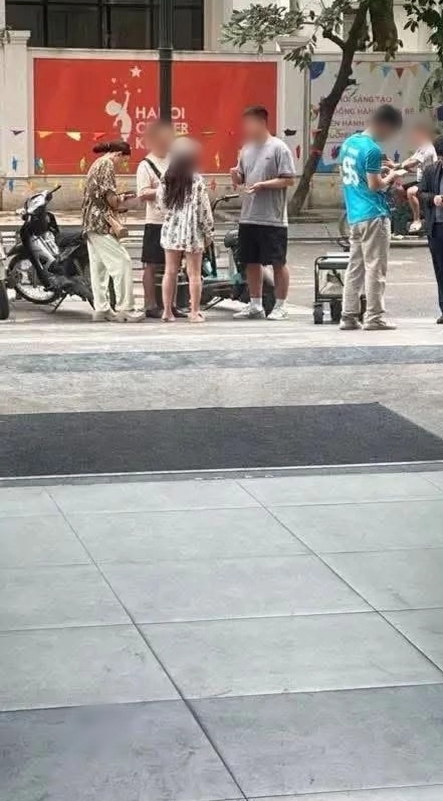 Ngọc Tuyết l&ecirc;n tiếng về scandal mẹ đơn th&acirc;n b&aacute;n sandwich v&agrave; đời tư g&acirc;y tranh c&atilde;i - Ảnh 3.