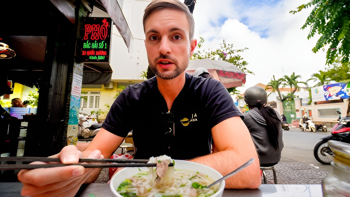 Trổ t&agrave;i d&ugrave;ng tiếng Việt cho 