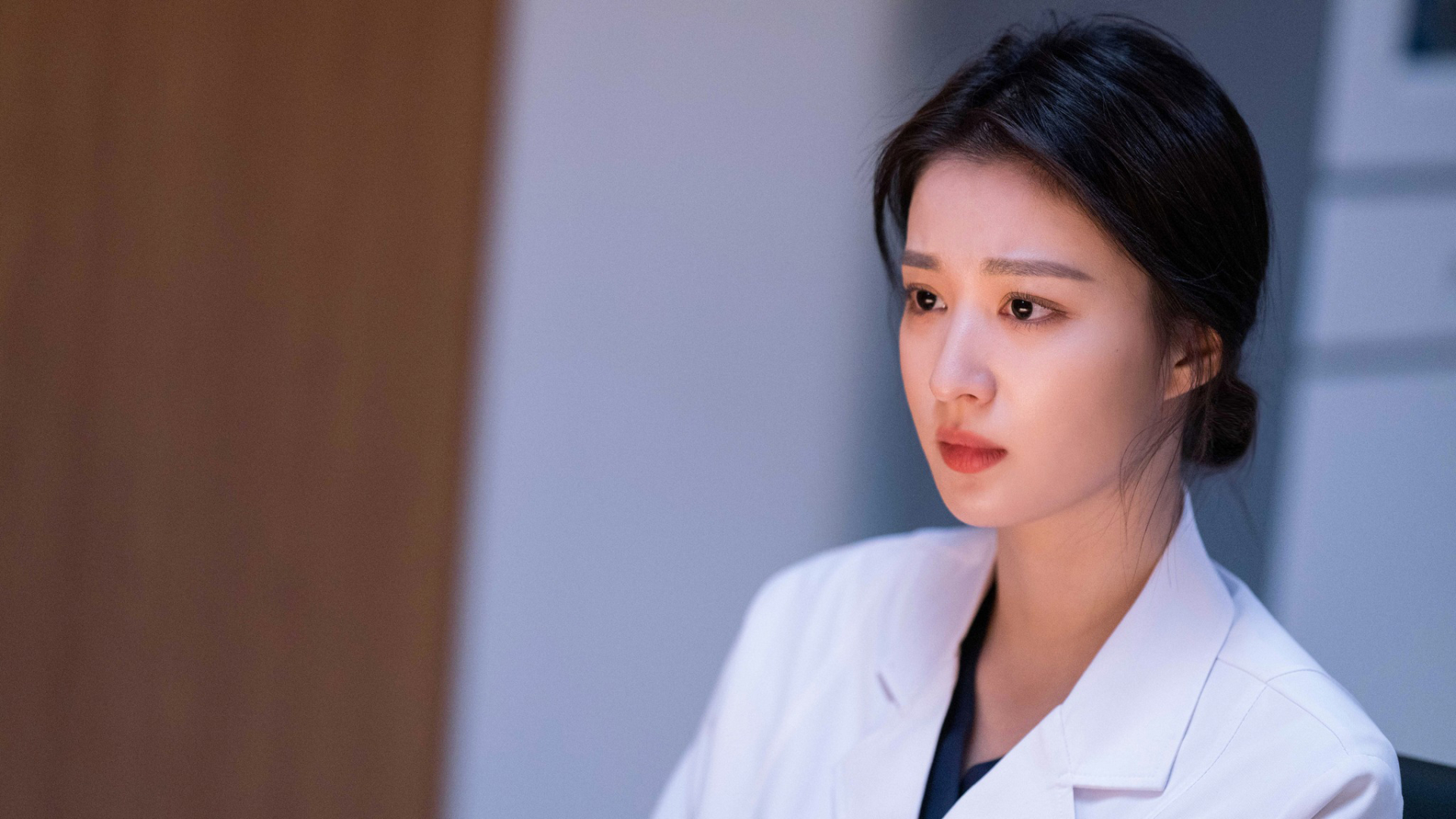 Nhan sắc Lưu Diệc Phi 17 tuổi: H&igrave;nh ảnh g&acirc;y sốt trong l&agrave;ng giải tr&iacute; hoa ngữ - Ảnh 7.