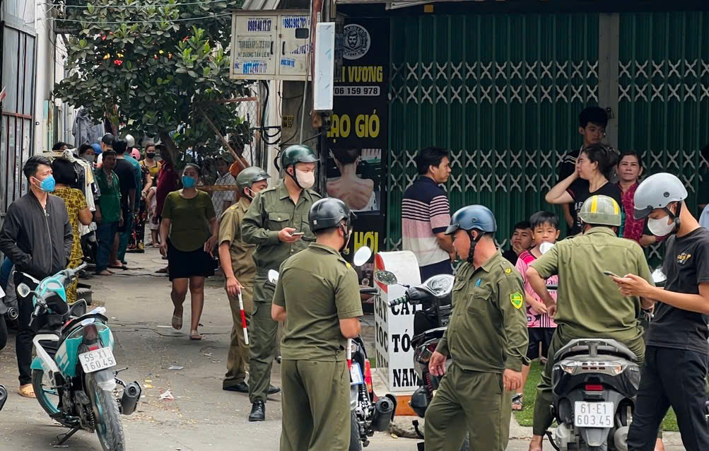 Điều tra vụ t&agrave;i xế xe &ocirc;m c&ocirc;ng nghệ tử vong bất thường tại ph&ograve;ng trọ - Ảnh 1.