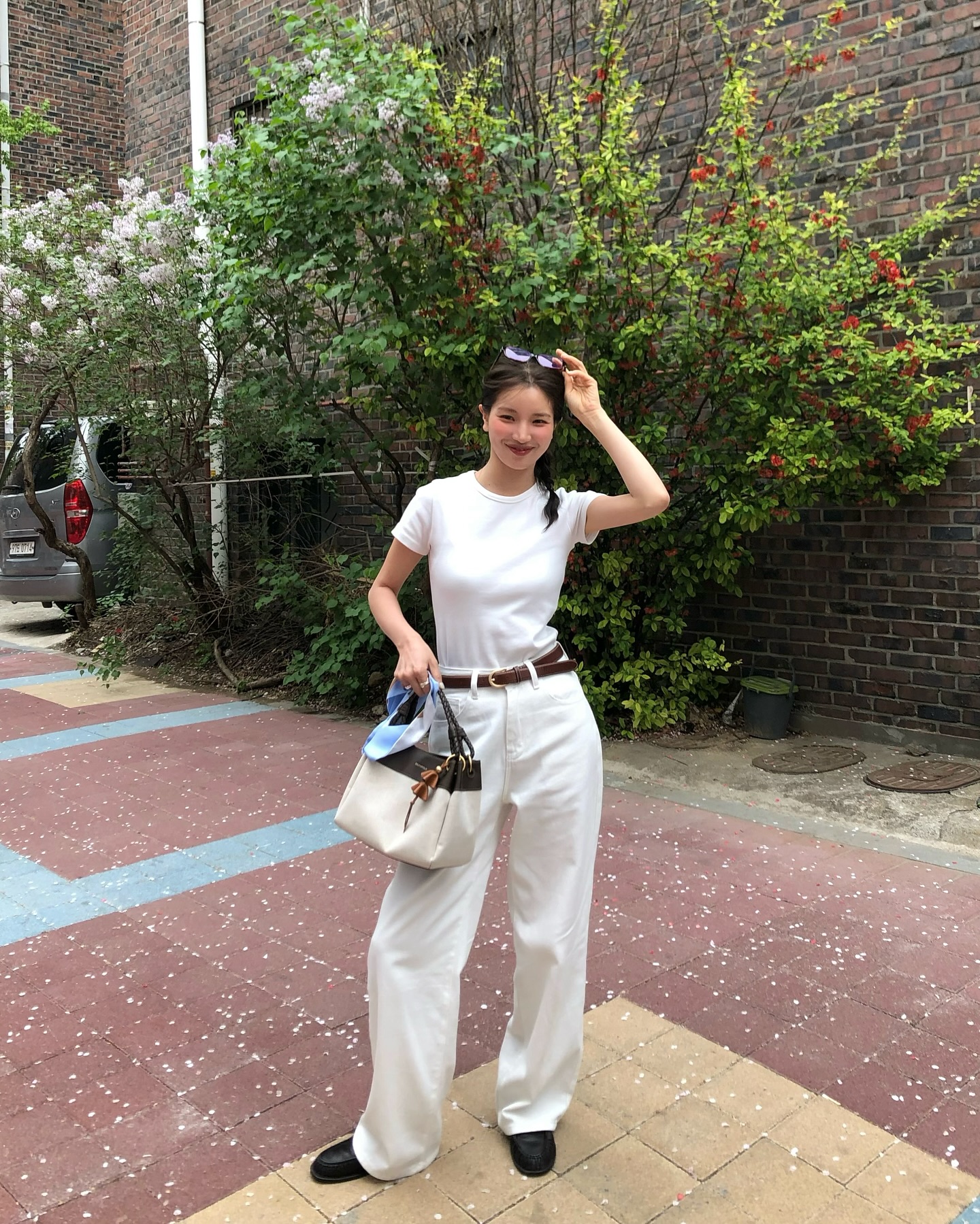 Chị em ơi , chọn NGAY 2 kiểu quần jeans mùa hè nhẹ mát cho phong cách thời trang - Ảnh 8. Chị em ơi , chọn NGAY 2 kiểu quần jeans mùa hè nhẹ mát cho phong cách thời trang - Ảnh 8.