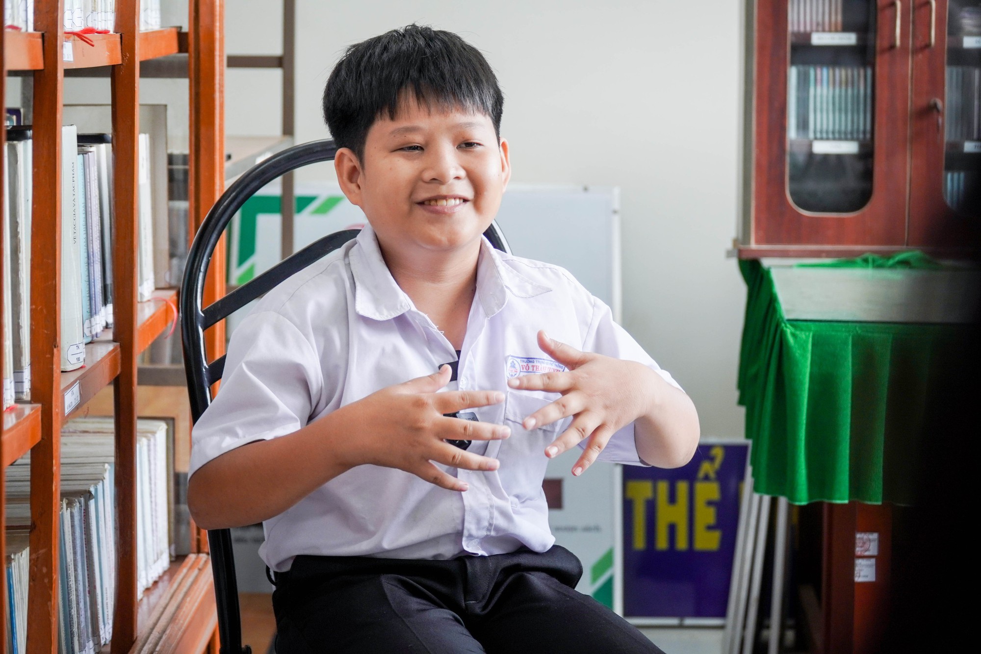 Ch&agrave;ng trai t&iacute; hon v&agrave; lời hứa với b&agrave; nội: 