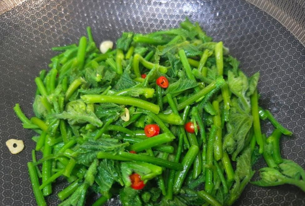 Mỗi ng&agrave;y x&agrave;o một đĩa để loại bỏ mỡ thừa, l&agrave;m sạch ruột v&agrave; gi&uacute;p nhu động ruột hoạt động trơn tru hơn! - Ảnh 4.