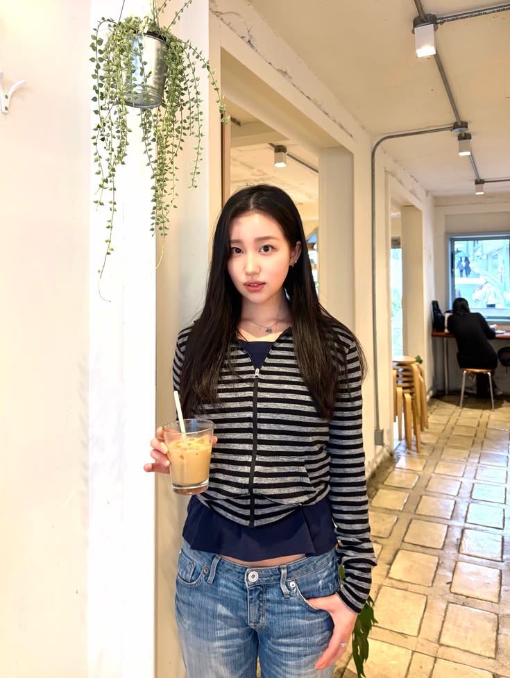 Đi l&agrave;m lại sau tuổi 35, t&ocirc;i nhận ra 5 khoản chi c&oacute; thể cắt ngay - mỗi th&aacute;ng dư th&ecirc;m v&agrave;i triệu m&agrave; kh&ocirc;ng phải sống kham khổ - Ảnh 1.