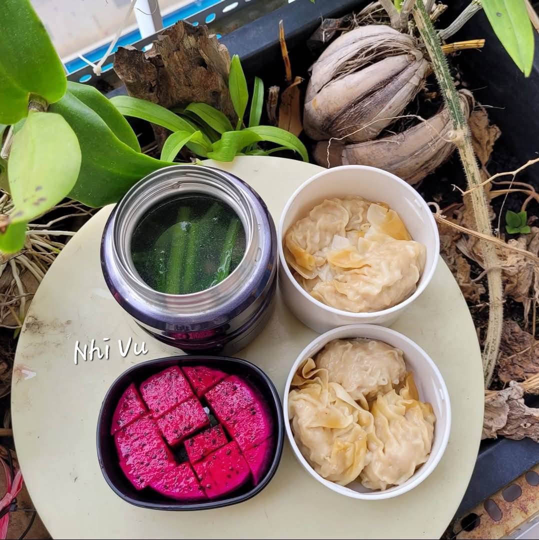 Một mẹ ở Thành phố Hồ Chí Minh phát động “chiến dịch nấu cơm 15 phút mỗi sáng” cho con mang đi học, phản ứng của bé gái khiến mẹ ngỡ ngàng- Ảnh 17. Một mẹ ở TP HCM phát động “chiến dịch nấu cơm 15 phút mỗi sáng” cho con mang đi học, phản ứng của bé gái khiến mẹ ngỡ ngàng - Ảnh 17.