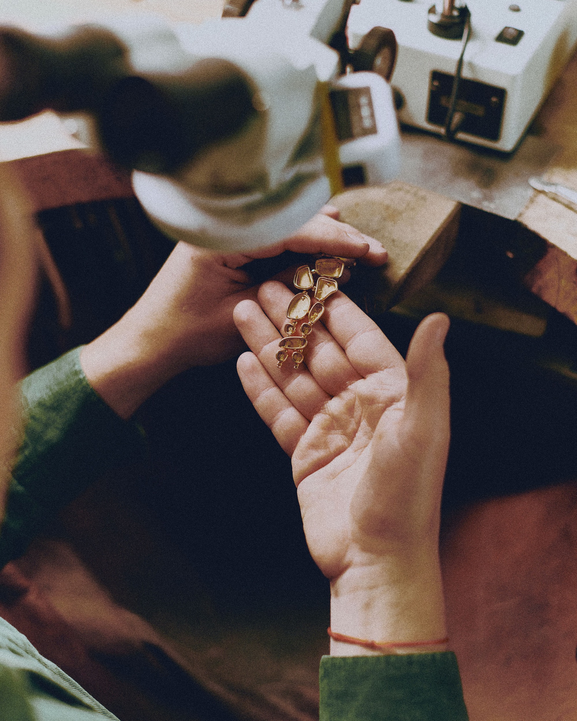 Audemars Piguet giới thiệu Atelier des &Eacute;tablisseurs, dự &aacute;n kết hợp giữa kỹ nghệ chế t&aacute;c thủ c&ocirc;ng v&agrave; tự do s&aacute;ng tạo - Ảnh 3.