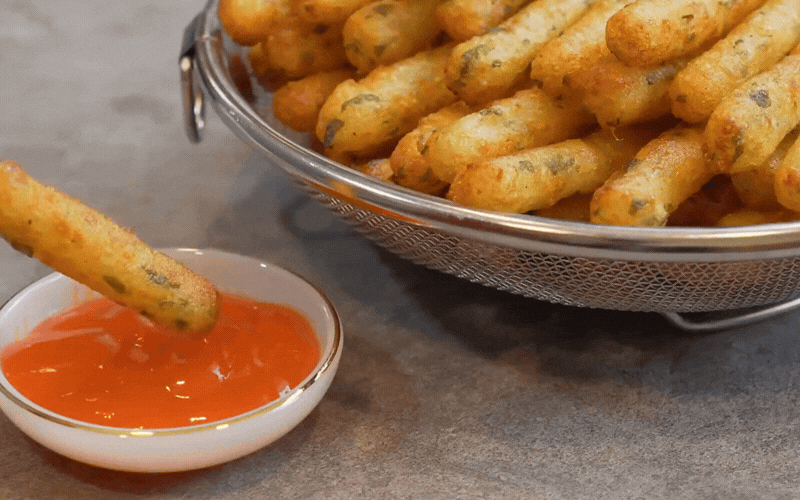 Cách làm bánh khoai tây phô mai chiên giòn rụm, béo ngậy ăn là ghiền! - Ảnh 14.