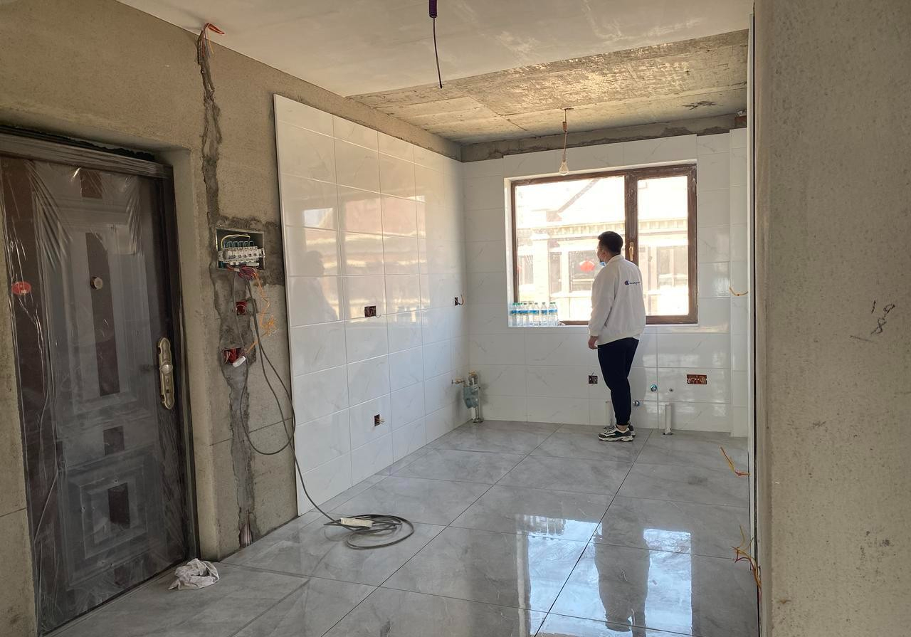 Hối hận v&igrave; ốp gạch to&agrave;n bộ tường nh&agrave;: 3 năm sống trong &ldquo;chiếc tủ lạnh khổng lồ&rdquo;, t&ocirc;i mới hiểu v&igrave; sao ai cũng khuy&ecirc;n kh&ocirc;ng n&ecirc;n l&agrave;m - Ảnh 5.