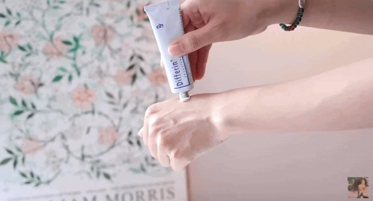 Hơn chục năm bị dày sừng nang lông, cô nàng U30 chỉ cách  - Ảnh 7.