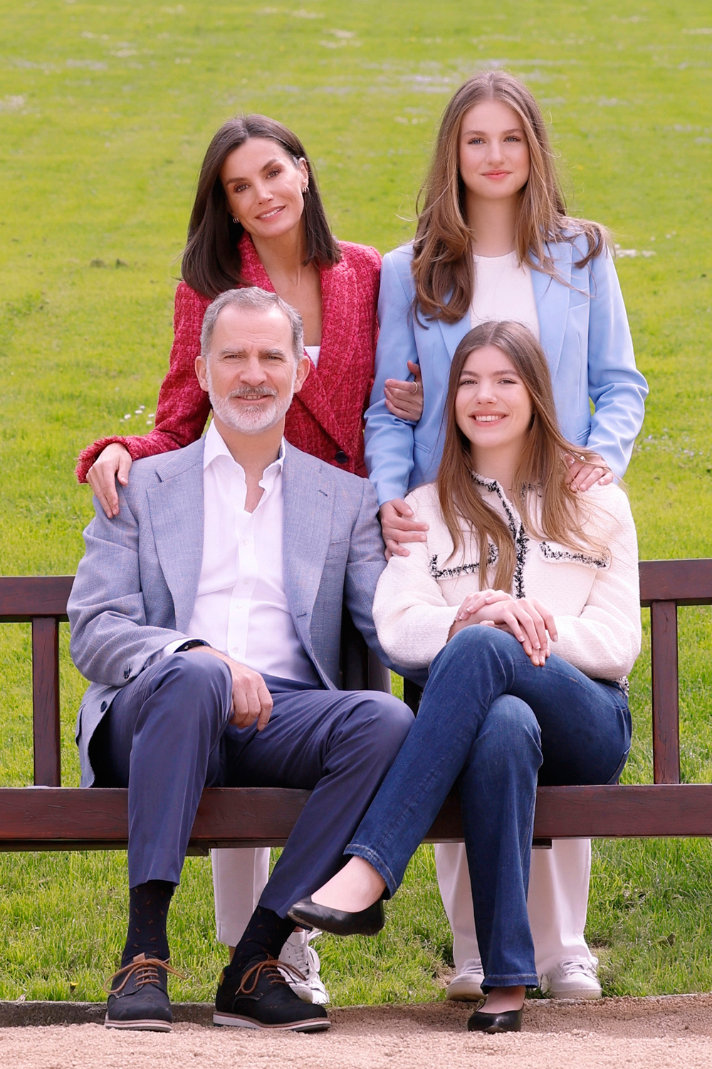 spanish-royal-family-3-1-005023-1776708017114-17767080174401657209795.jpg
