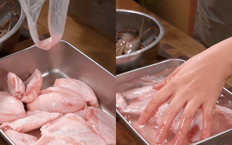 Không cần dọn nhiều bát đĩa, gộp ngay tôm và cánh gà vào một chảo theo cách này đảm bảo cả nhà gắp không ngừng đũa - Ảnh 2.