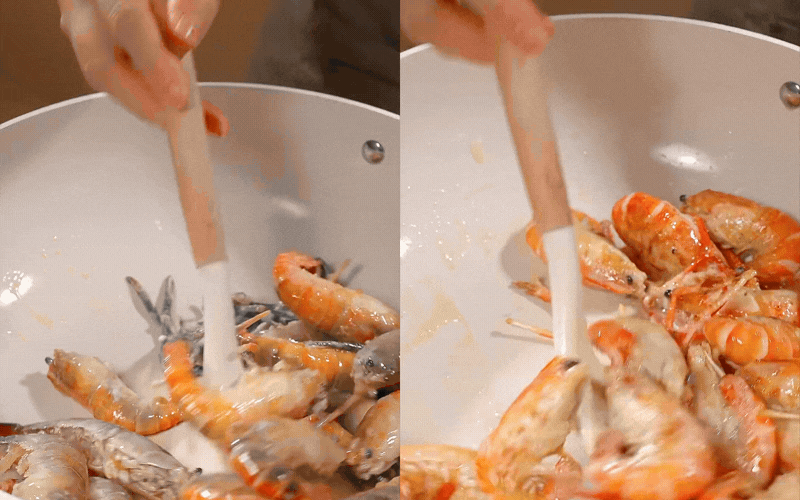 Không cần dọn nhiều bát đĩa, gộp ngay tôm và cánh gà vào một chảo theo cách này đảm bảo cả nhà gắp không ngừng đũa - Ảnh 8.