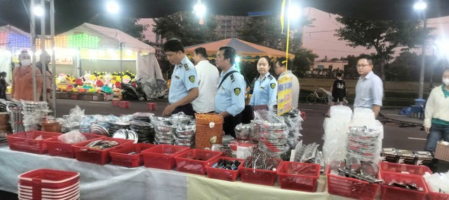 Kiểm tra bất ngờ hộ kinh doanh tại H&agrave; Nội: Xử phạt h&agrave;ng tỷ đồng v&agrave; chuyển cơ quan điều tra - Ảnh 3.