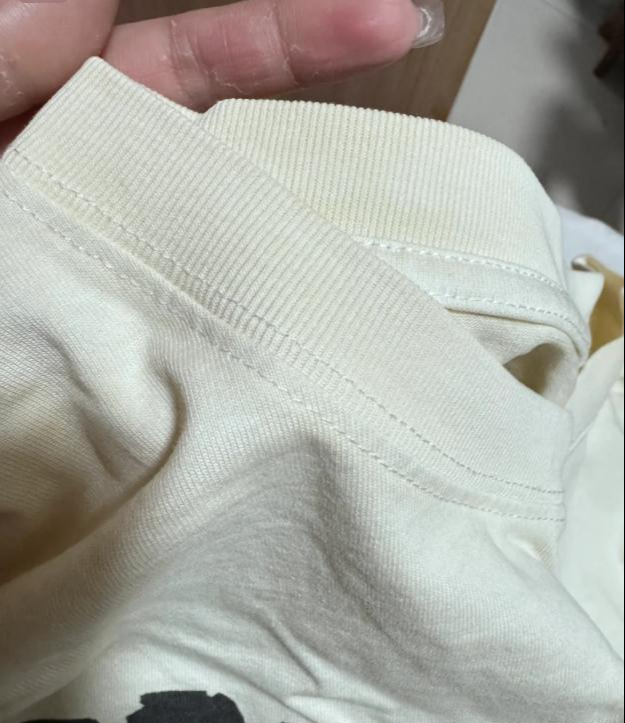 Mua đồ h&egrave; tưởng rẻ m&agrave; lại tốn tiền: 8 kiểu quần &aacute;o nhiều người hối hận sau một m&ugrave;a mặc thử - Ảnh 2.