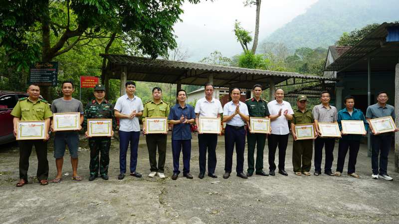 Cứu nam sinh Tam Đảo 19 tuổi Sau 37 giờ mất t&iacute;ch giữa rừng gi&agrave; khắc nghiệt - Ảnh 2.