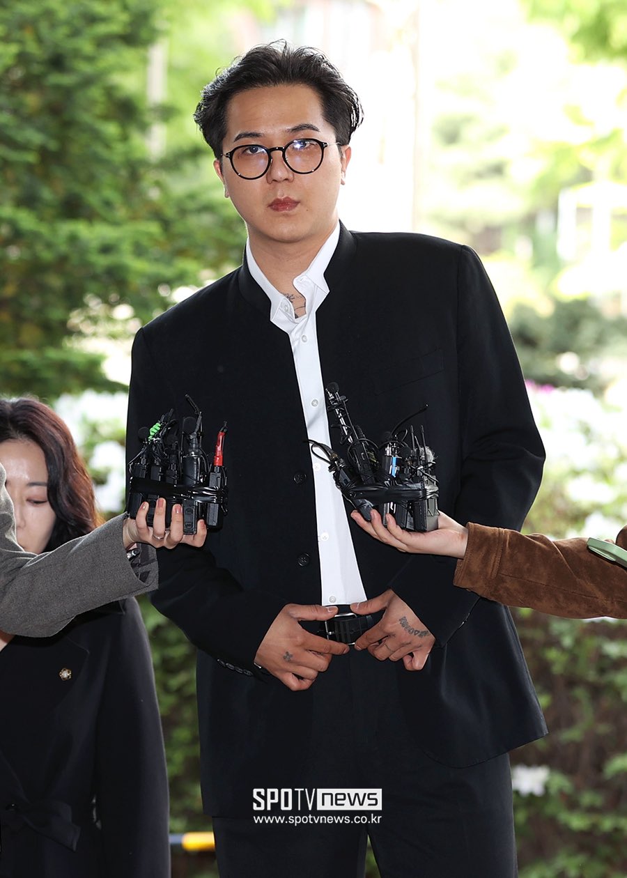 Song Mino hầu t&ograve;a: Sự nghiệp tan vỡ sau b&ecirc; bối nghi&ecirc;m trọng - Ảnh 3.