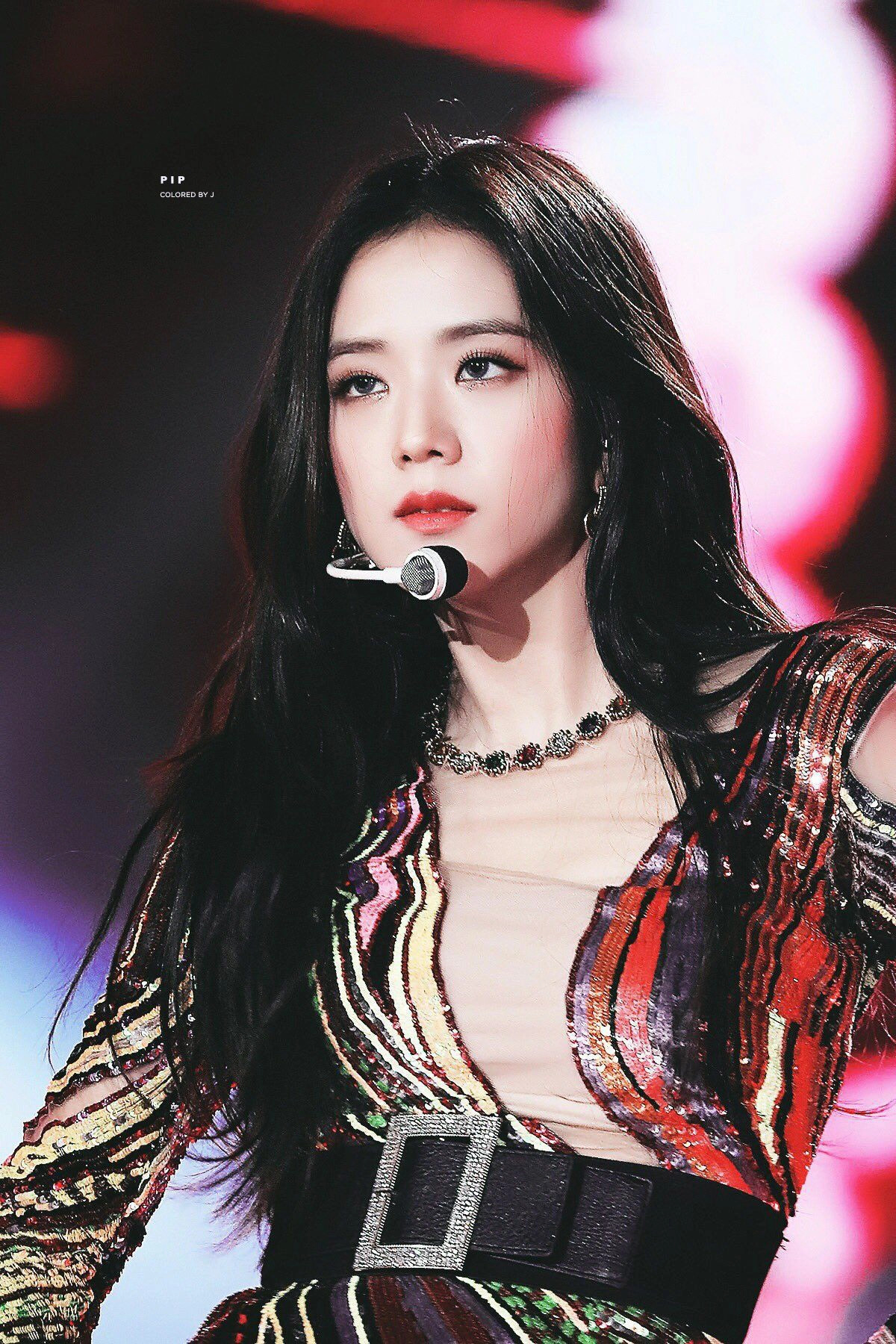jisoo3-112003-1776755977946-177675597827276664194.jpg
