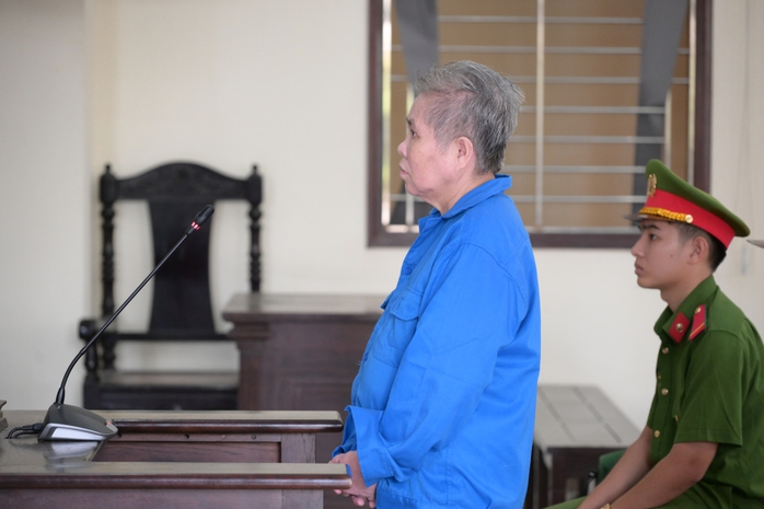 Nữ thầy b&oacute;i Lừa đảo gần 100 tỉ đồng ở T&acirc;y Ninh bị truy tố ra t&ograve;a - Ảnh 1.