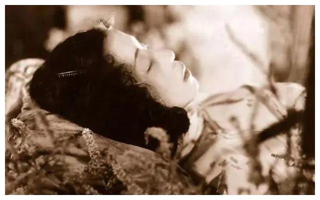 Đ&aacute;m tang Thượng Hải của Nguyễn Linh Ngọc: Nỗi đau v&agrave; sự ra đi của mỹ nh&acirc;n 1935 - Ảnh 1.