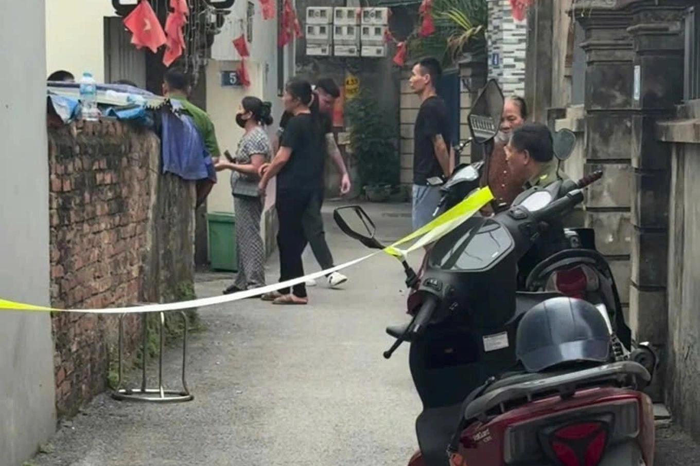 H&agrave; Nội: Người phụ nữ tử vong nghi do chồng s&aacute;t hại sau tiếng k&ecirc;u cứu - Ảnh 1.