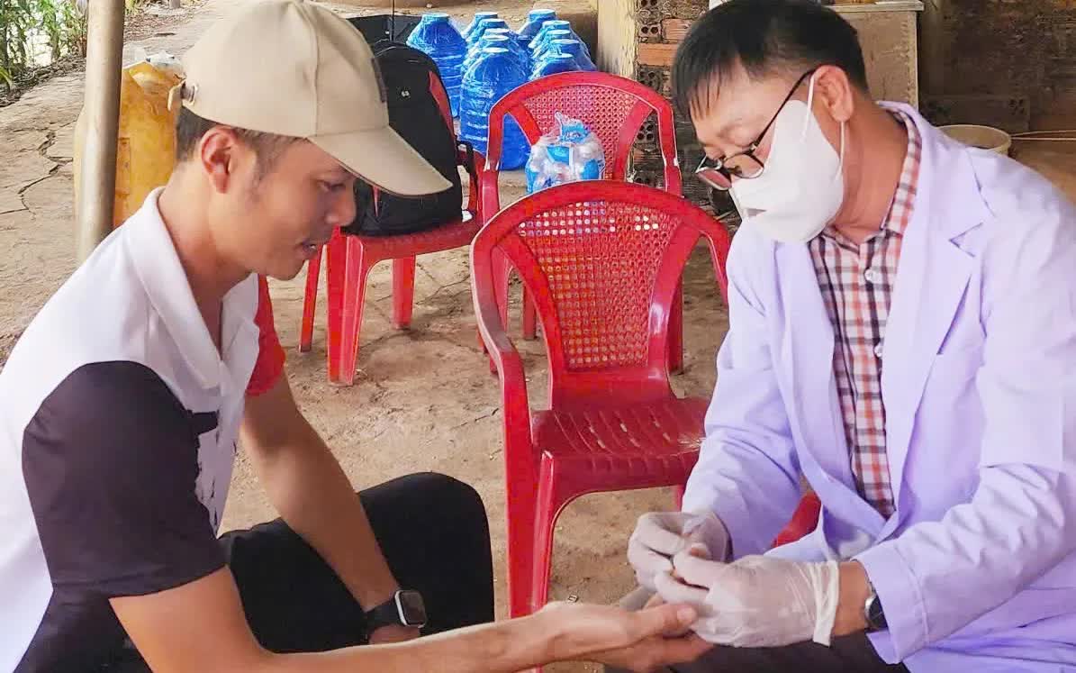 Nhiều ca sốt r&eacute;t từ ch&acirc;u Phi trở về nhập viện: B&aacute;c sĩ cảnh b&aacute;o nguy cơ bệnh nặng, tử vong - Ảnh 2.