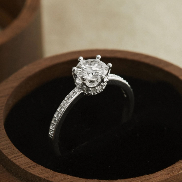 N&ecirc;n mua nhẫn bạc nữ ở đ&acirc;u để đảm bảo chất lượng v&agrave; độ bền? - Ảnh 4.