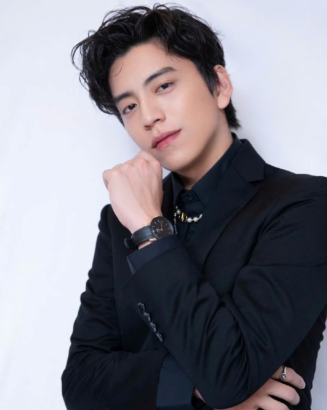 Vương Đại Lục v&agrave; bạn g&aacute;i hot girl bị tuy&ecirc;n &aacute;n 6 th&aacute;ng t&ugrave; giam trong scandal showbiz - Ảnh 4.