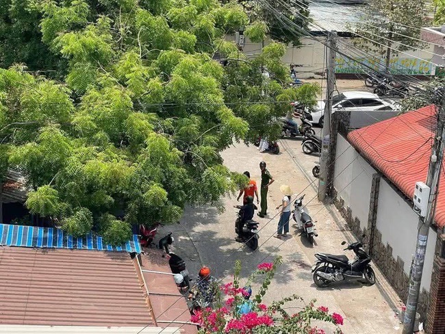 Danh t&iacute;nh nam sinh lớp 9 bị đ&acirc;m tử vong tại trường THCS L&ecirc; Hồng Phong - Ảnh 1.