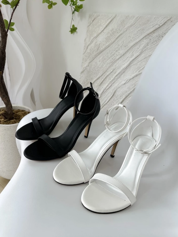 Mỹ nữ băng qua đường khiến cả con phố bừng s&aacute;ng: Từ thần th&aacute;i đến style đều cuốn d&atilde; man - Ảnh 11.
