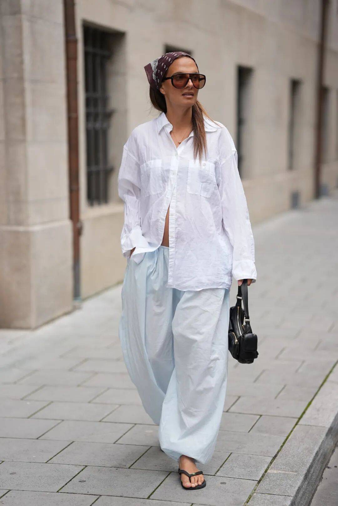 H&egrave; 2026: Phụ nữ s&agrave;nh điệu m&ecirc; m&agrave;u xanh băng trẻ trung v&agrave; thanh lịch - Ảnh 24.