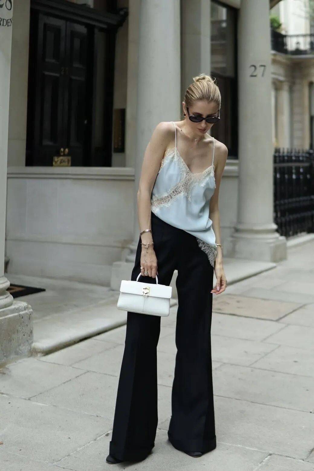 H&egrave; 2026: Phụ nữ s&agrave;nh điệu m&ecirc; m&agrave;u xanh băng trẻ trung v&agrave; thanh lịch - Ảnh 9.