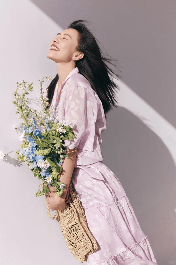 3 Gam m&agrave;u cực phẩm h&egrave; 2026: T&iacute;m tử đinh hương t&ocirc;n da v&agrave;ng , n&acirc;ng tầm phong c&aacute;ch - Ảnh 4.