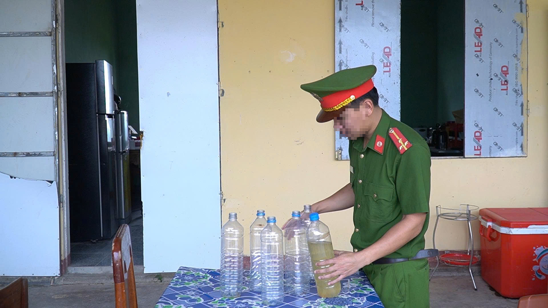 C&ocirc;ng an cảnh b&aacute;o về nước lạ Nậm thoong g&acirc;y k&iacute;ch th&iacute;ch ở v&ugrave;ng bi&ecirc;n năm 2026 - Ảnh 1.