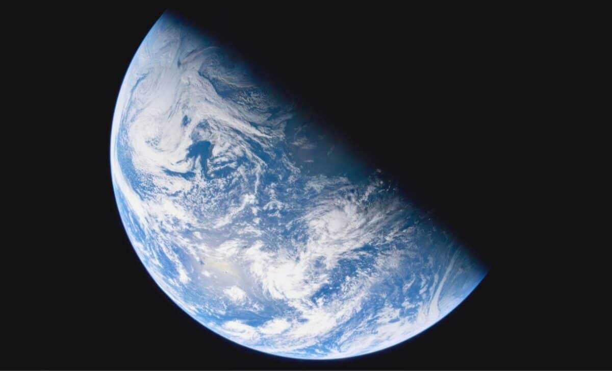 Ng&agrave;y d&agrave;i 25 giờ tr&ecirc;n Tr&aacute;i đất: Thực tế khoa học v&agrave; t&aacute;c động đến x&atilde; hội hiện đại - Ảnh 1.