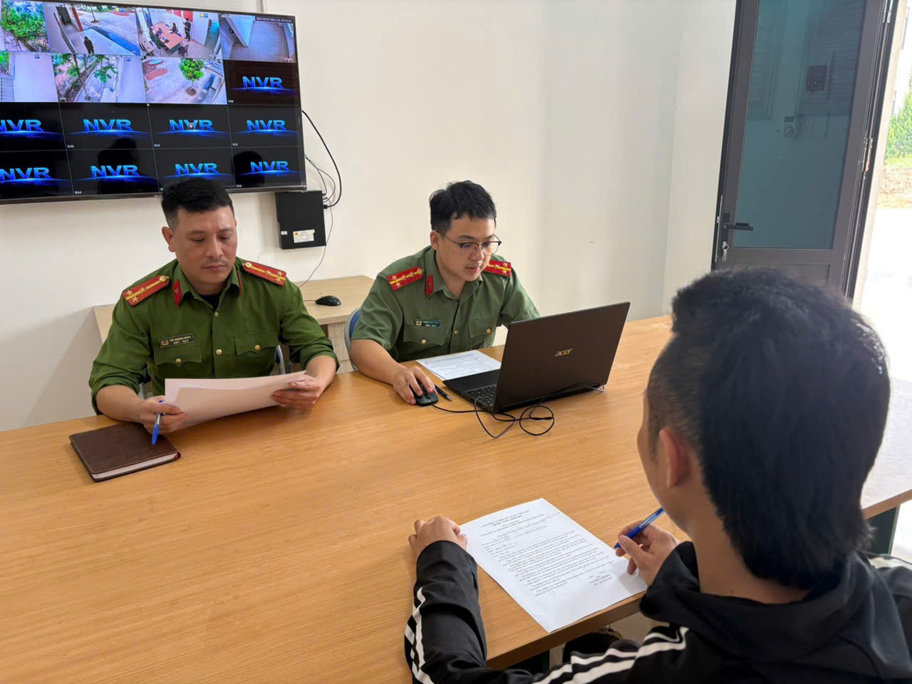 Tiktoker nổi tiếng ở L&agrave;o Cai bị xử phạt V&igrave; nội dung phản cảm tr&ecirc;n mạng x&atilde; hội - Ảnh 2.