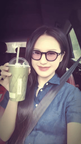 Do&atilde;n Hải My khoe vẻ đẹp vai trần quyến rũ b&ecirc;n Đo&agrave;n Văn Hậu trong năm 2026 - Ảnh 2.