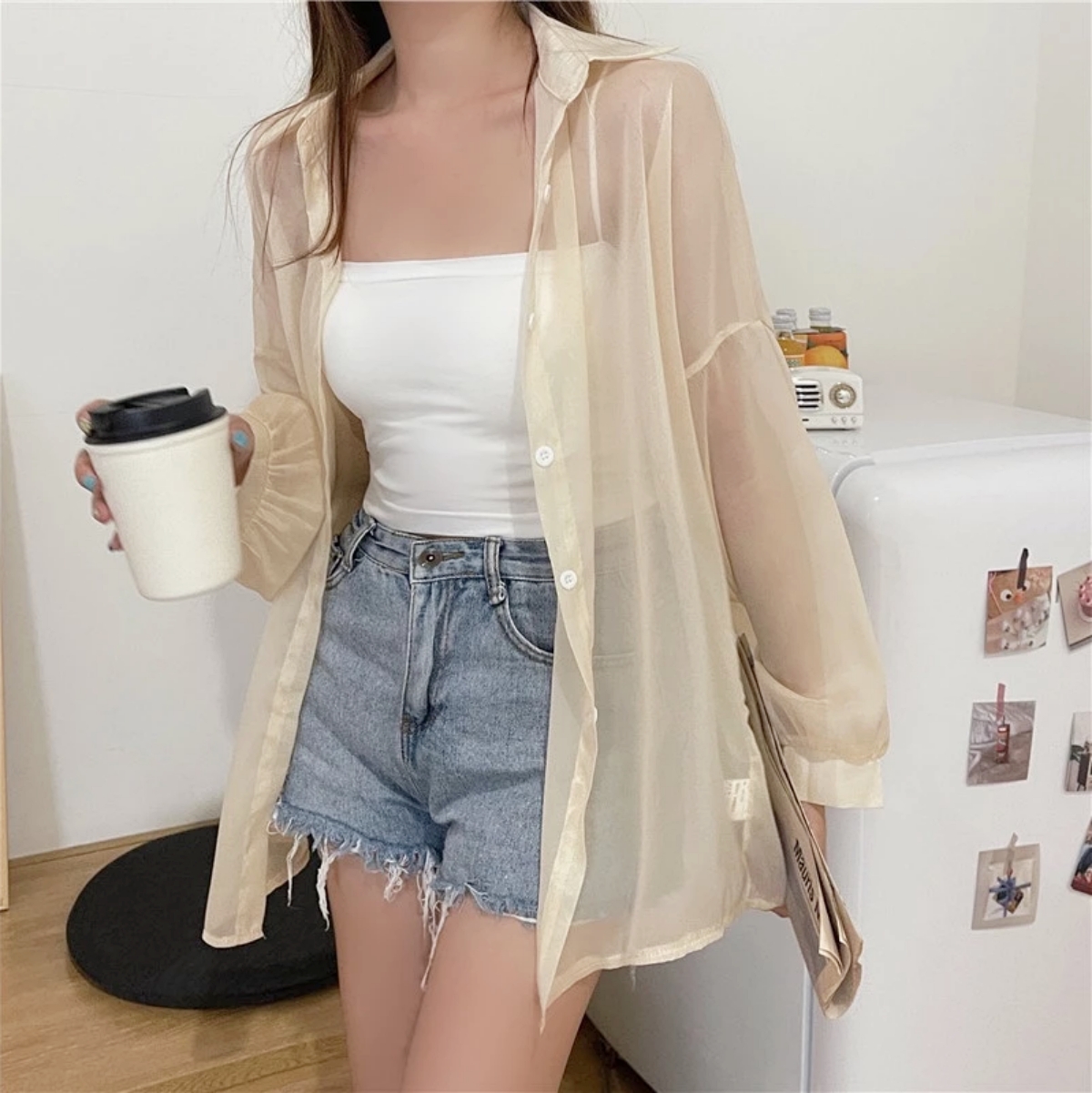 Kh&ocirc;ng hở vẫn gợi cảm: Son Ye Jin ghi điểm với sơ mi xuy&ecirc;n thấu v&agrave; c&aacute;ch phối m&agrave;u cao tay- Ảnh 6.