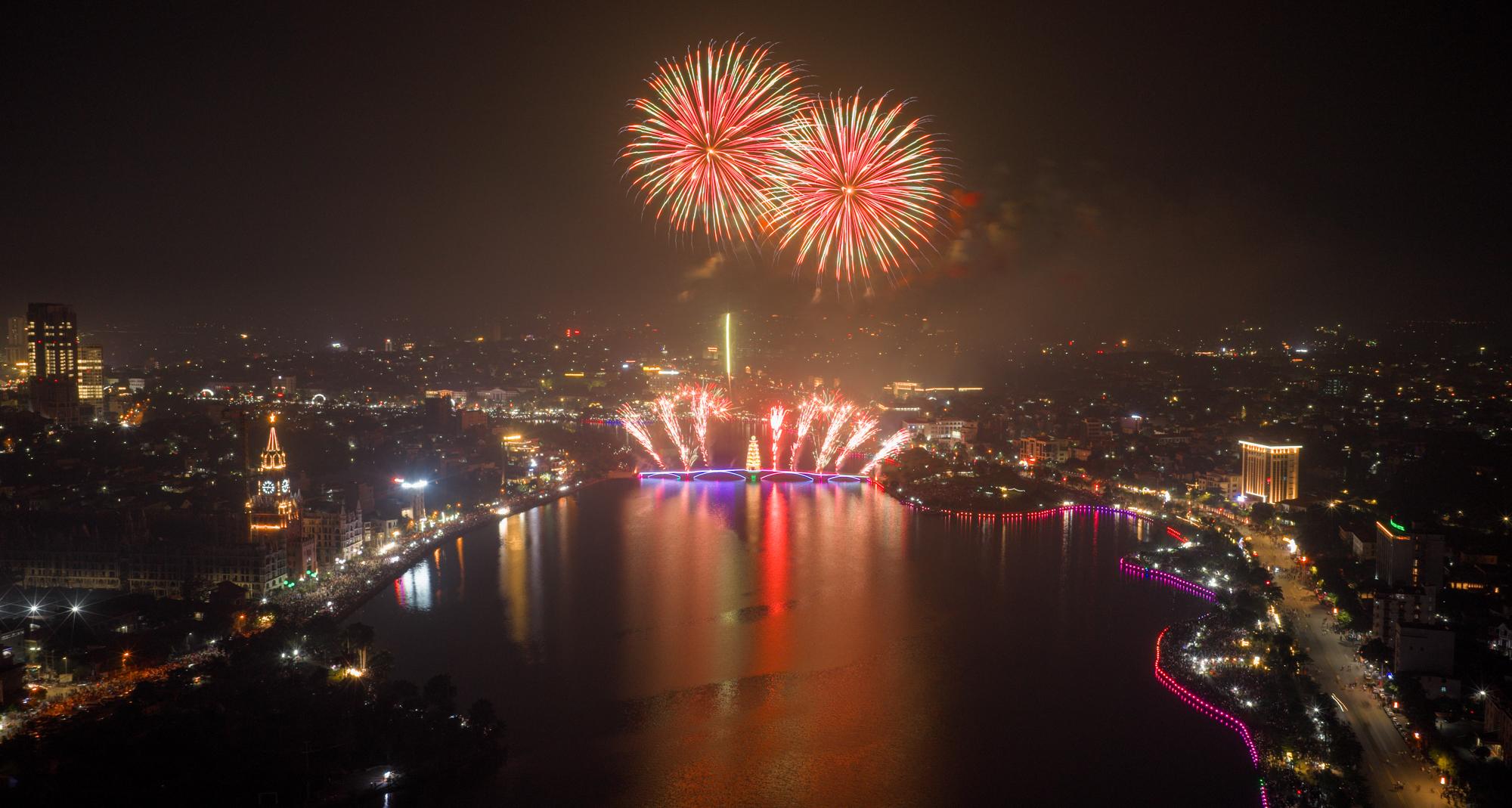 Ph&aacute;o hoa rực s&aacute;ng Đất Tổ ch&agrave;o mừng Giỗ Tổ H&ugrave;ng Vương 2026 - Ảnh 2.