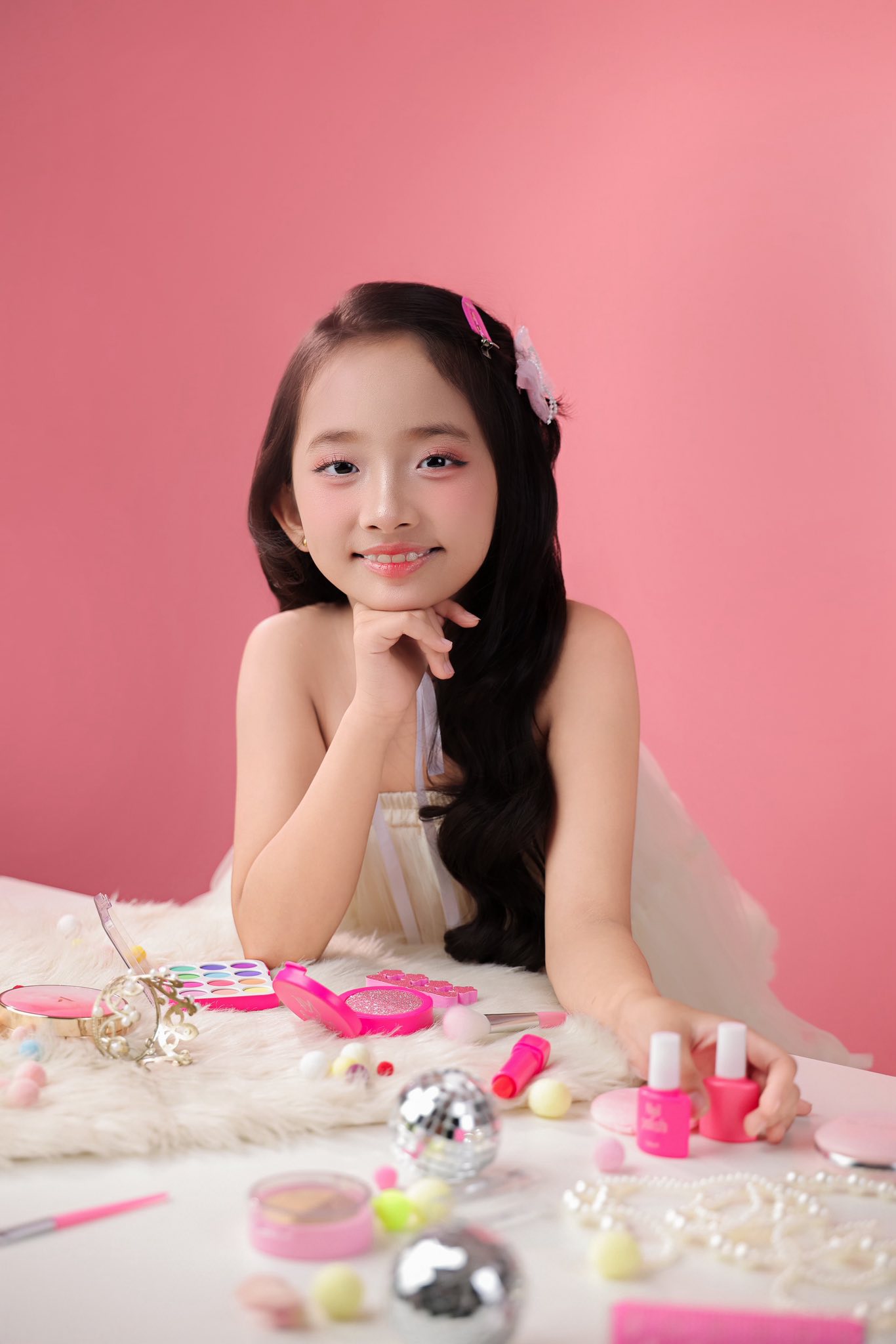 Con g&aacute;i Kh&aacute;nh Thi - Phan Hiển ng&agrave;y c&agrave;ng xinh đẹp, thần th&aacute;i ngọt ng&agrave;o như sao nh&iacute; - Ảnh 5.