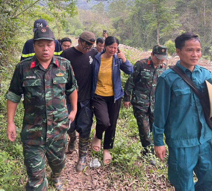 Cấm leo n&uacute;i Tam Đảo để đảm bảo an to&agrave;n cho du kh&aacute;ch v&agrave; người d&acirc;n - Ảnh 1.