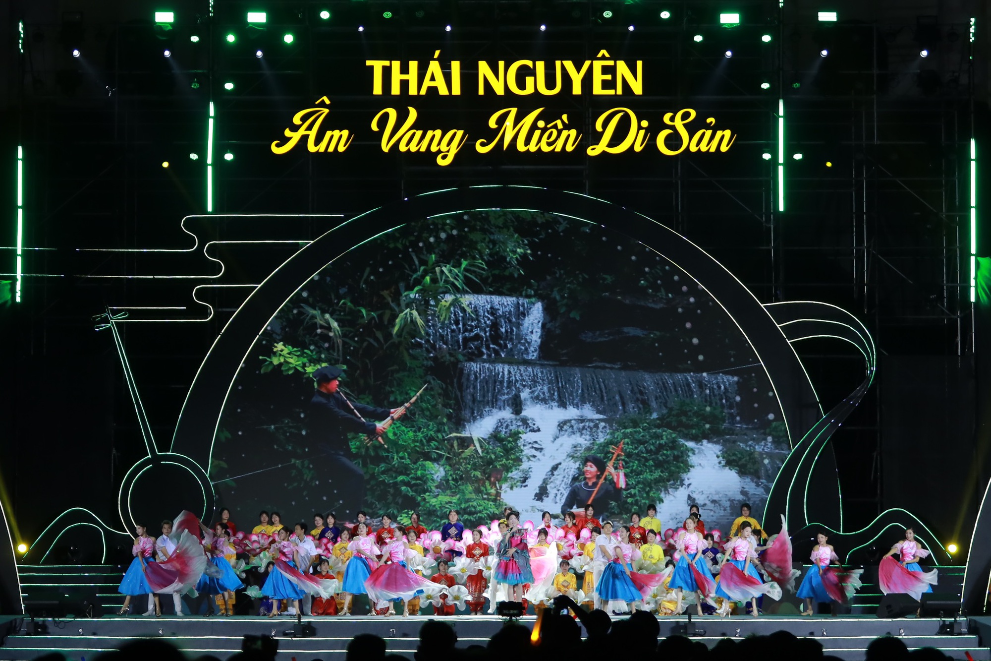 Thái Nguyên - Âm vang miền di sản: Lan tỏa những giá trị nghệ thuật bản địa bằng hơi thở đương đại - Ảnh 1.