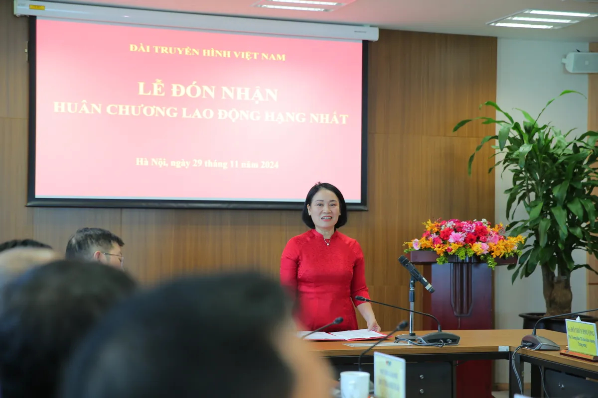 Tạ B&iacute;ch Loan: Con g&aacute;i giảng vi&ecirc;n B&aacute;ch khoa v&agrave; những hiểu lầm th&uacute; vị về Lại Văn S&acirc;m - Ảnh 3.