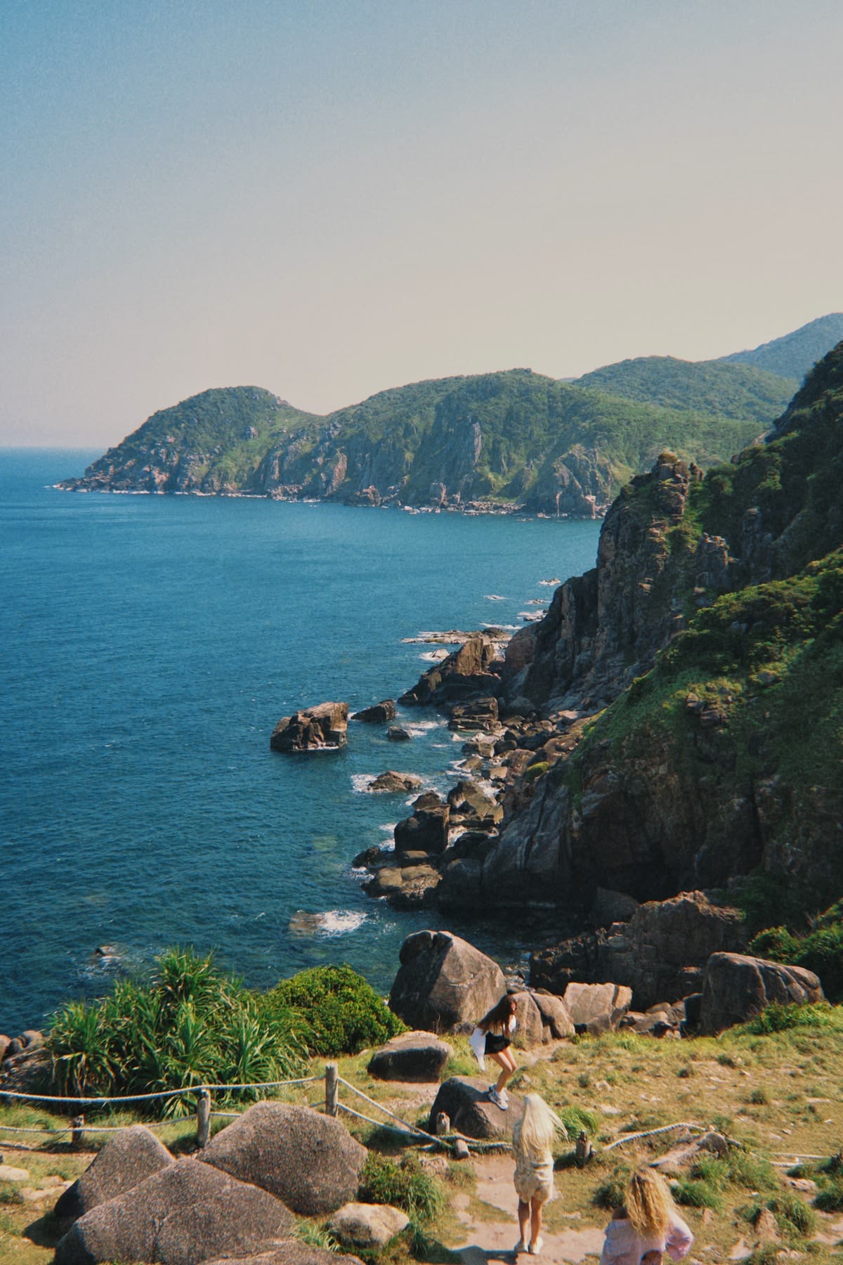 Kh&aacute;m ph&aacute; Ph&uacute; Y&ecirc;n: Thi&ecirc;n đường du lịch nguy&ecirc;n bản năm 2026 - Ảnh 4.