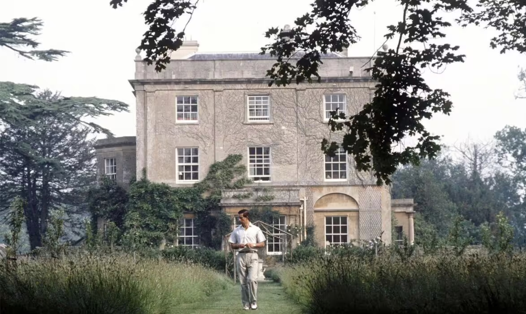 Quy tắc l&agrave;m vườn kỳ lạ của Vua Charles v&agrave; những Điều th&uacute; vị tại Highgrove - Ảnh 3.