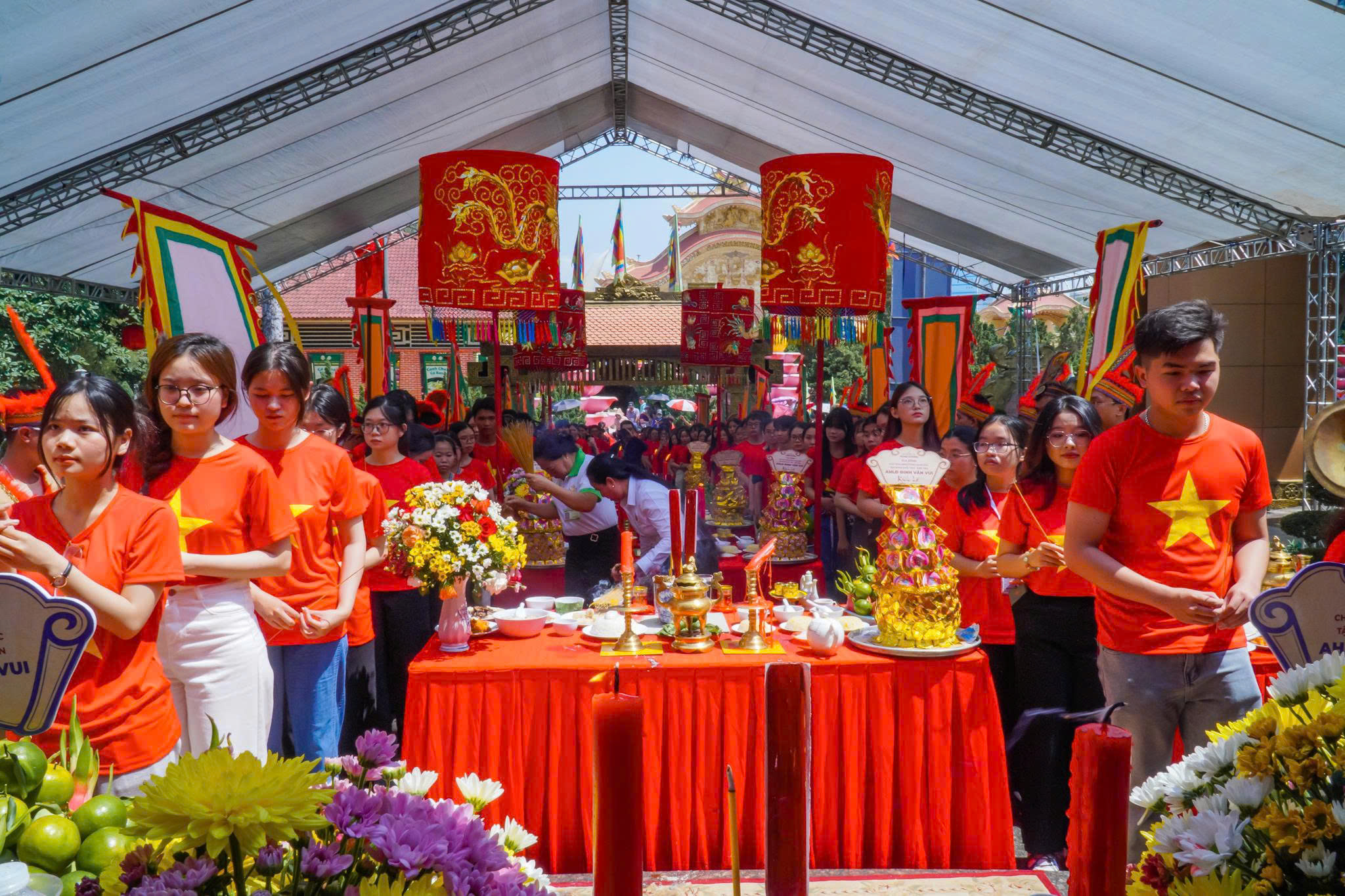 Nhiều hoạt động &yacute; nghĩa, x&uacute;c động tưởng nhớ Quốc tổ H&ugrave;ng Vương ở TPHCM - Ảnh 3.
