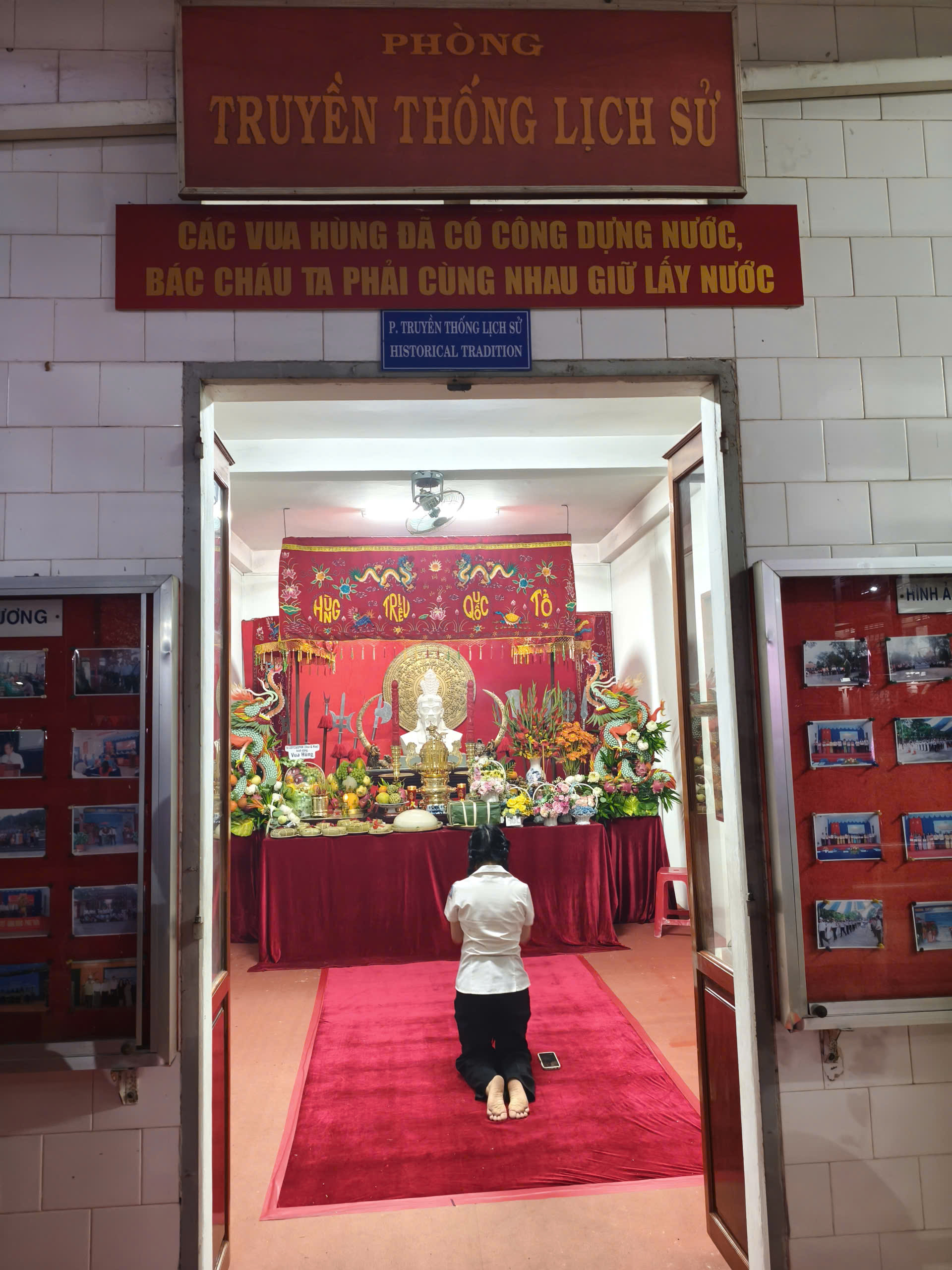 Nhiều hoạt động &yacute; nghĩa, x&uacute;c động tưởng nhớ Quốc tổ H&ugrave;ng Vương ở TPHCM - Ảnh 4.