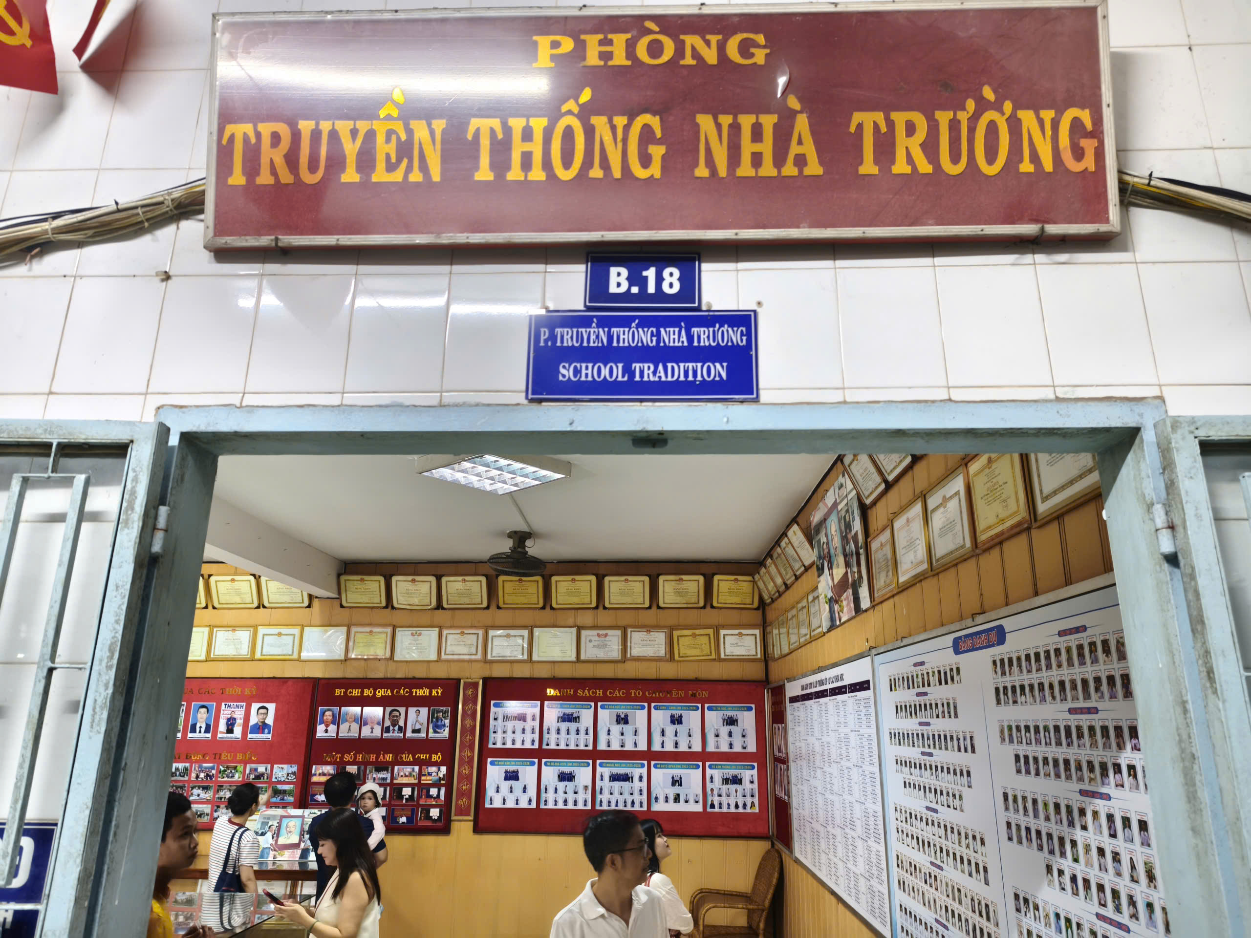 Nhiều hoạt động &yacute; nghĩa, x&uacute;c động tưởng nhớ Quốc tổ H&ugrave;ng Vương ở TPHCM - Ảnh 7.