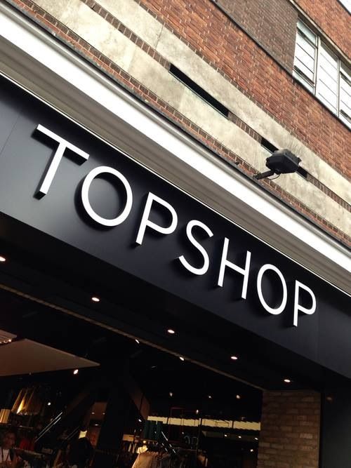 Topshop từng l&agrave; thanh xu&acirc;n của hội mặc &ldquo;chất